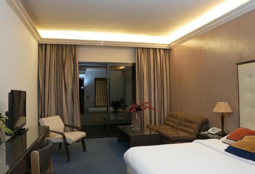 اتاق لوکس, Marbella