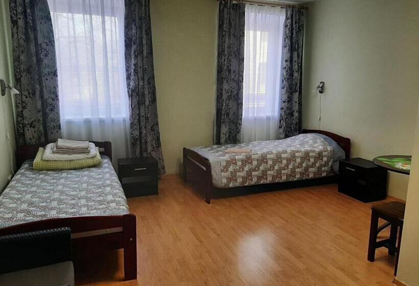 اتاق استاندارد, Rooms Near The Station