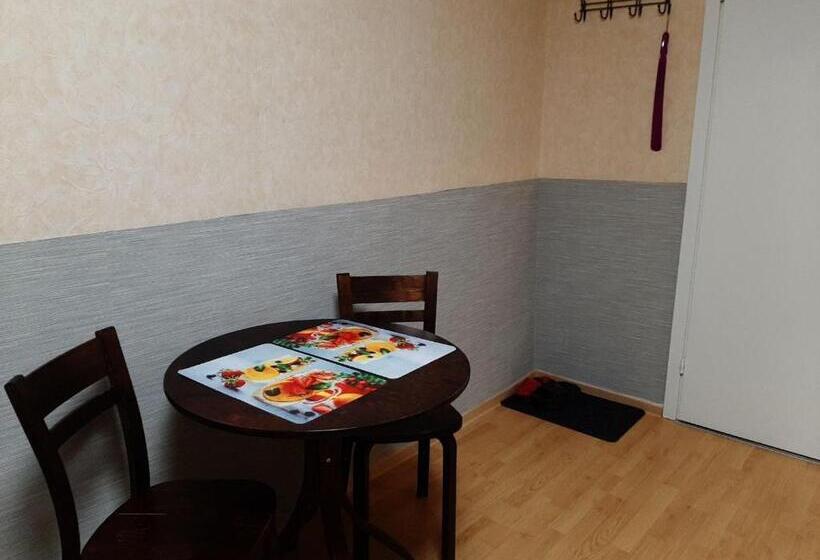 اتاق استاندارد, Rooms Near The Station