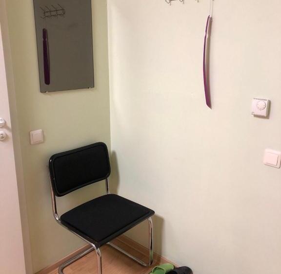 اتاق استاندارد, Rooms Near The Station