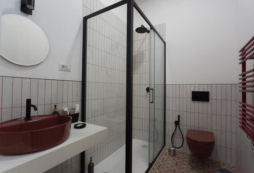 דירת דלוקס 2 חדרי שינה, Navona 68