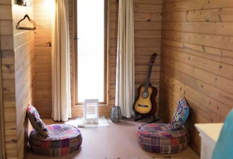 Хижина, Krishna Farm Retreat