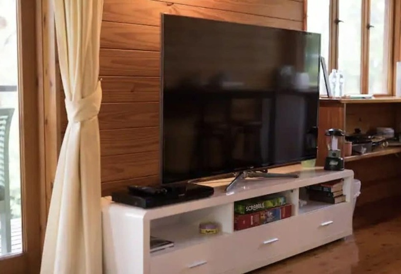 キャビン, Krishna Farm Retreat