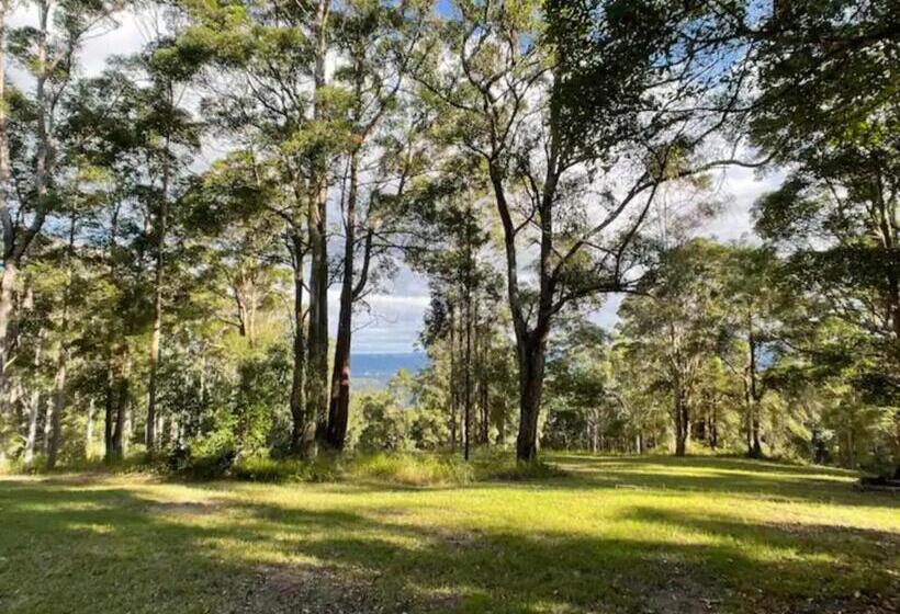 キャビン, Krishna Farm Retreat