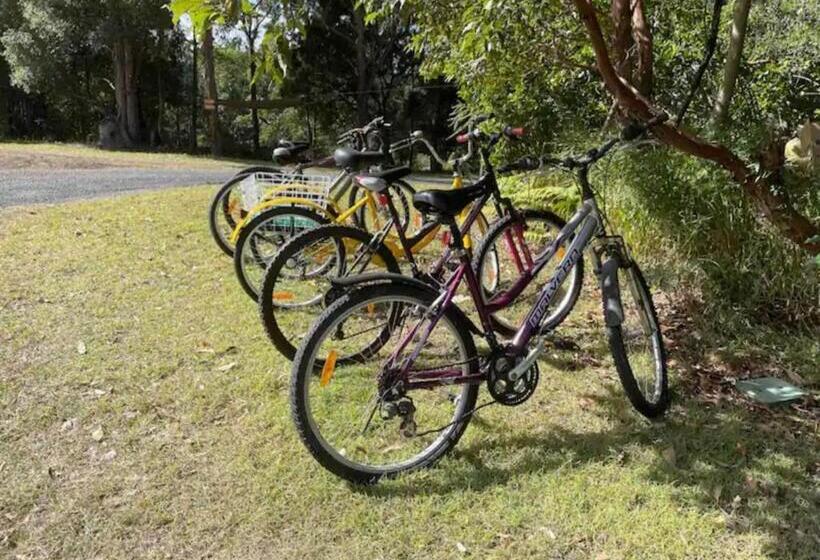 スタンダードルーム, Krishna Farm Retreat