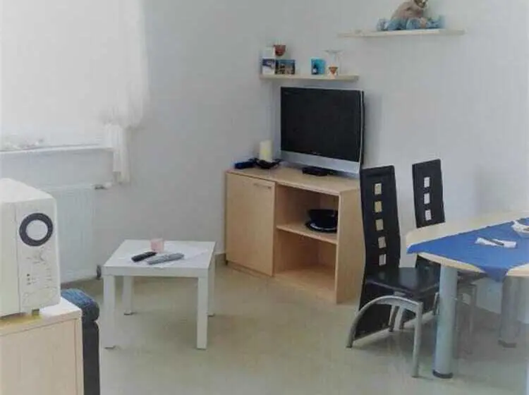 １ベッドルームアパートメント, Apartments And Room Marko
