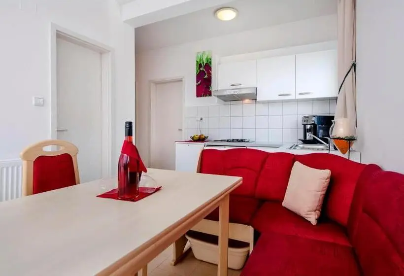 テラス付き１ベッドルームアパートメント, Apartments And Room Marko