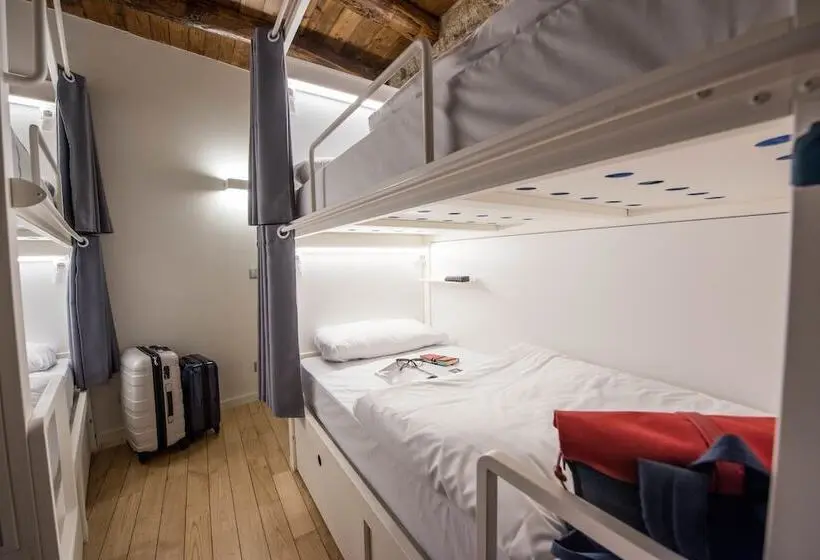تختخواب در اتاق مشترک, Bluesock Hostels Porto