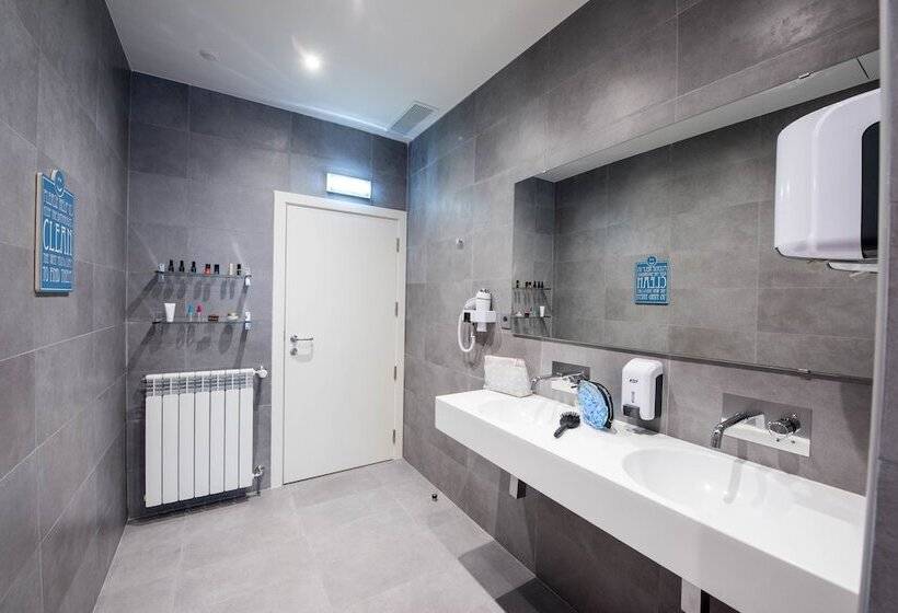 تختخواب در اتاق مشترک, Bluesock Hostels Porto