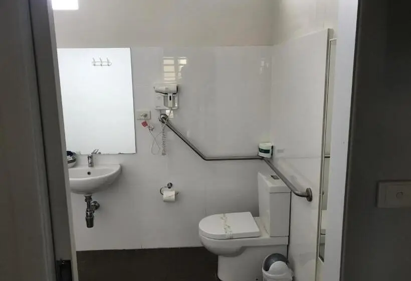 اتاق استاندارد برای معلولان, Coffs Shearwater Motel