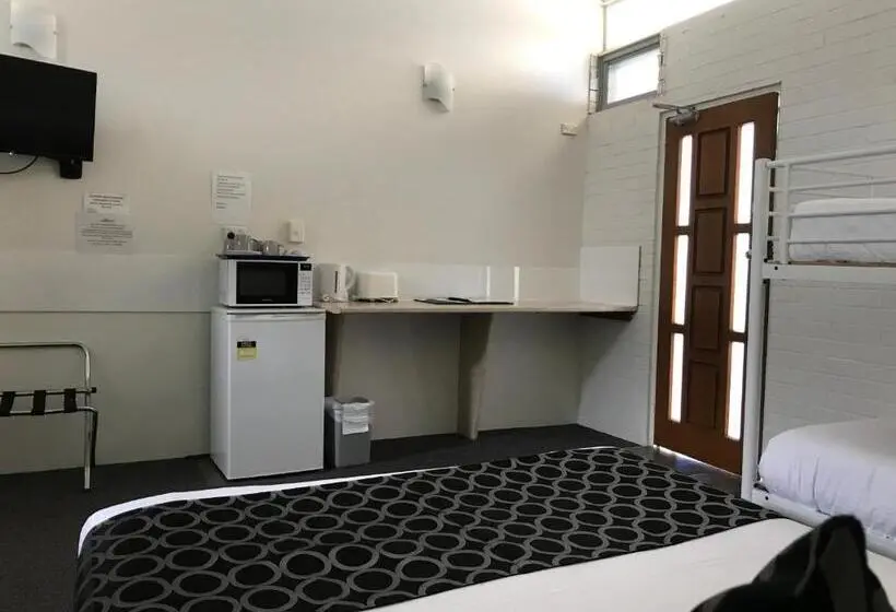 اتاق خانوادگی, Coffs Shearwater Motel