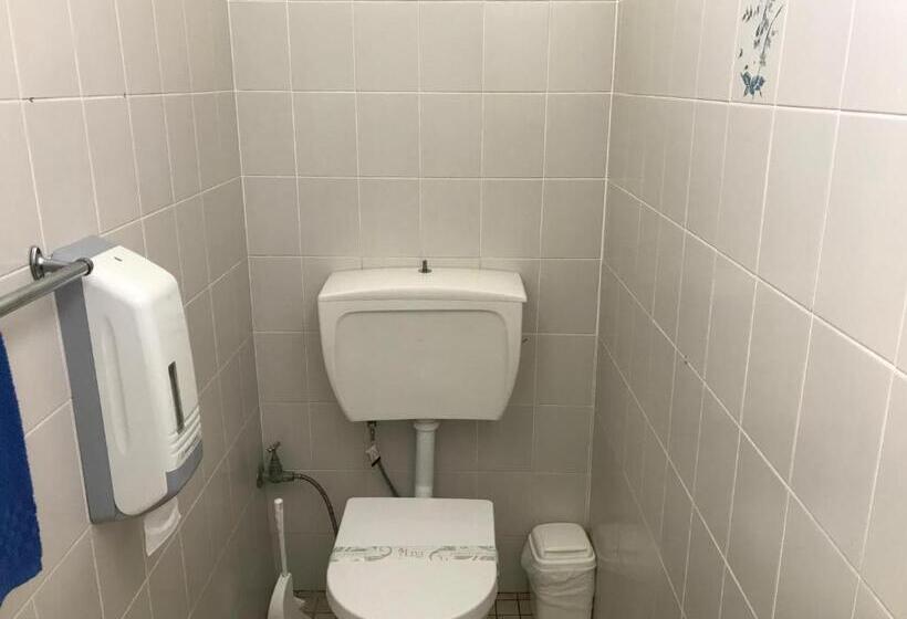 اتاق اجرایی سه نفره, Coffs Shearwater Motel