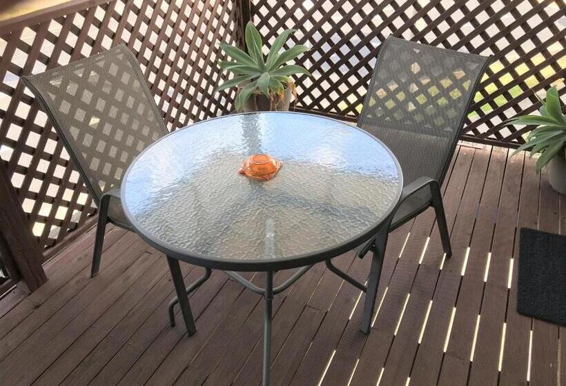 اتاق لوکس با بالکن, Coffs Shearwater Motel