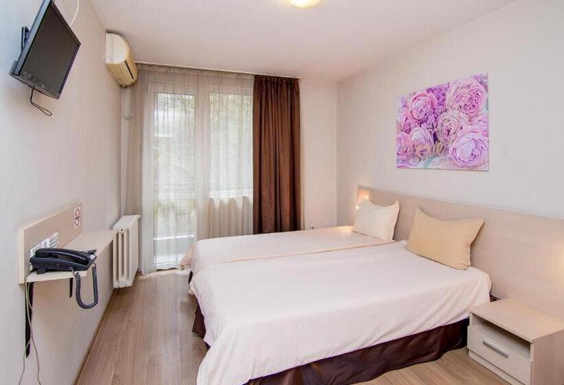 スタンダードルーム, Family Hotel Madrid