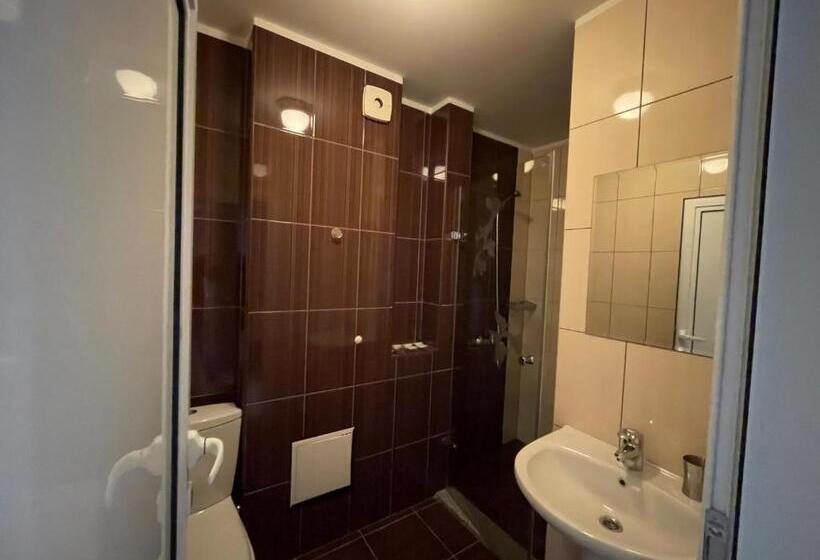 スタンダード4人部屋, Family Hotel Madrid