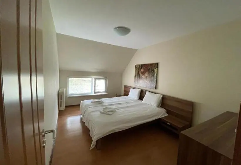 Camera Quadrupla Standard, Family Hotel Madrid