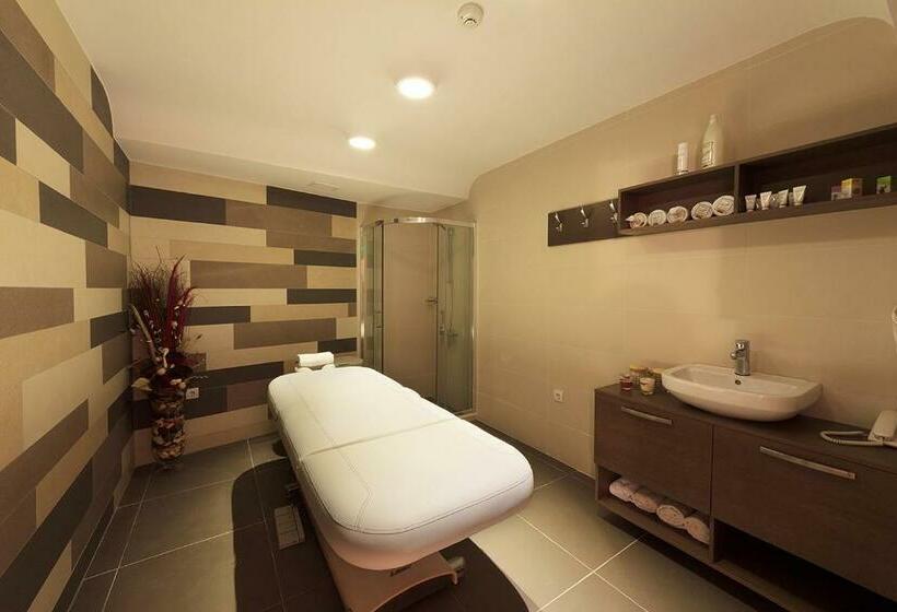 标准间, Agusta Spa