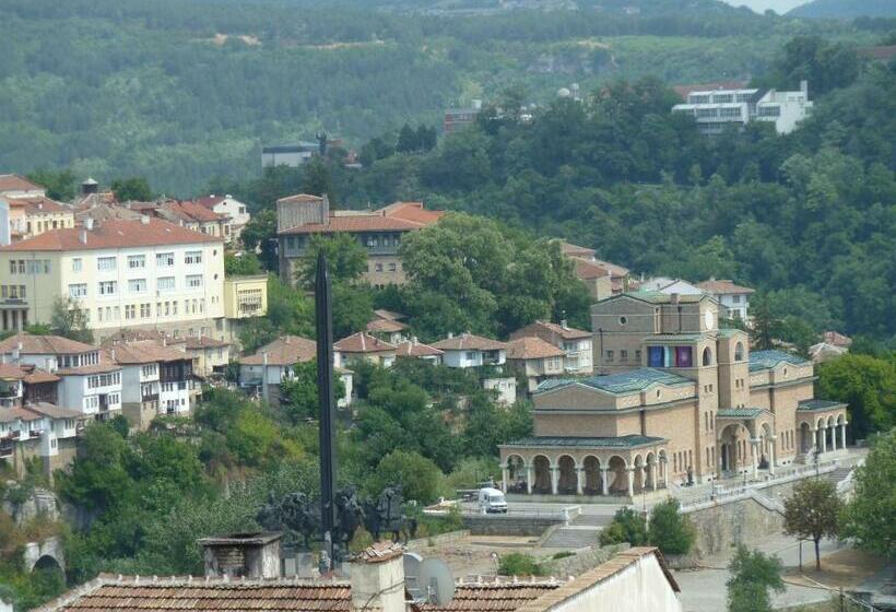 غرفة قياسية مزوَّدة بتراس, Anhea