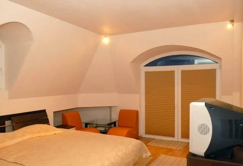 Standardzimmer, Avis