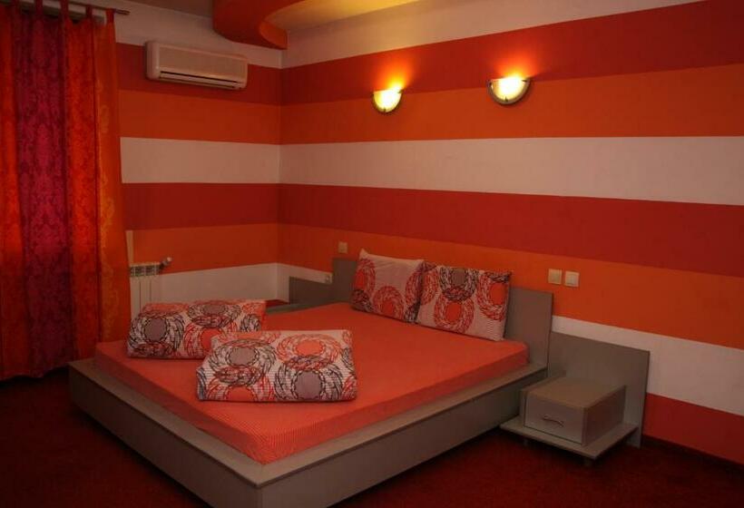 Quarto Deluxe com Sacada, Color
