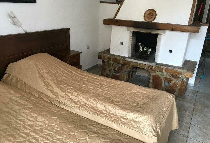 غرفة قياسية, Durchova Kashta Family