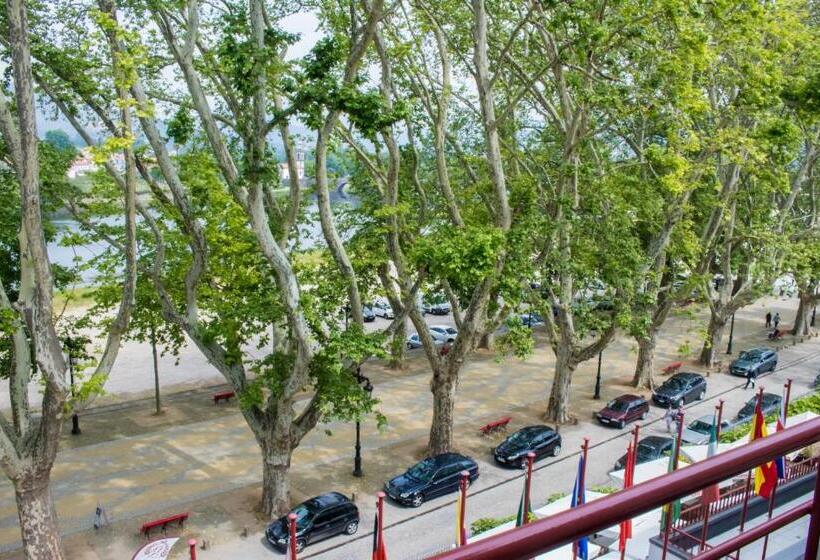 اتاق استاندارد با چشم‌انداز رودخانه, Império Do Norte