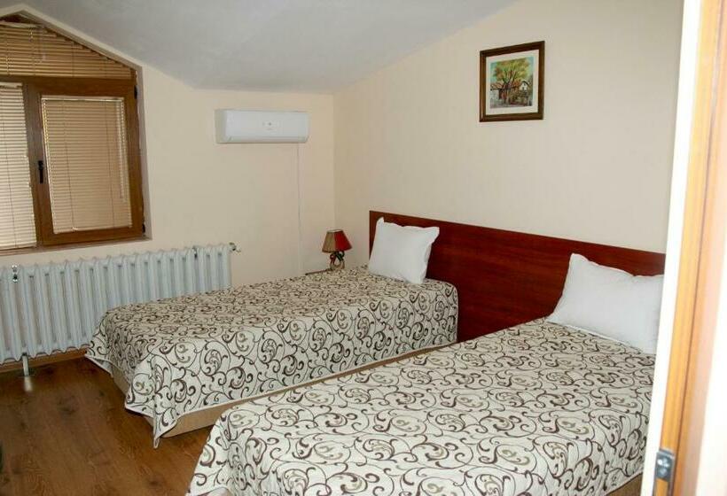 スタンダードルーム, Interrum