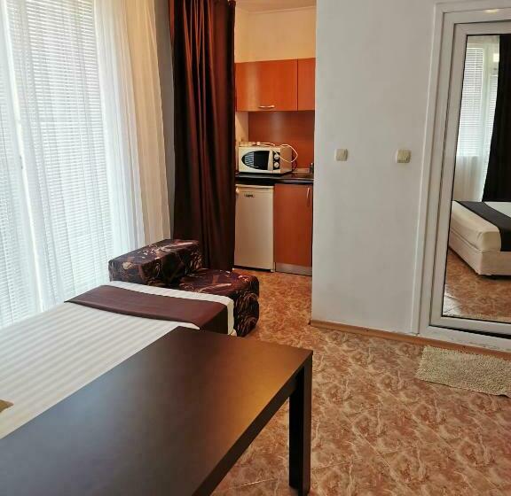 اتاق استاندارد سه نفره, Jelezchevi Guest Rooms