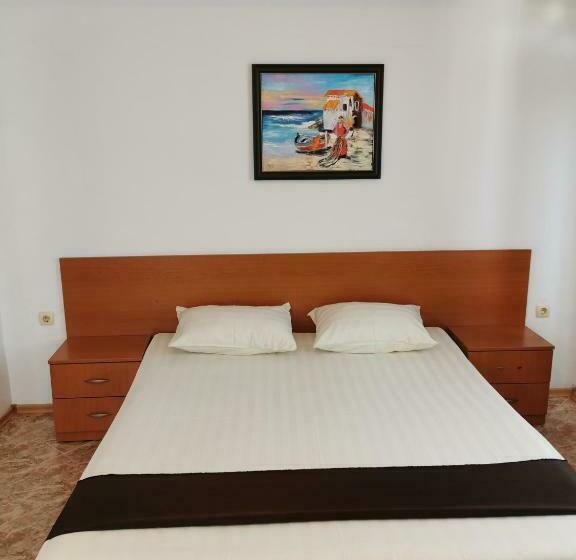 اتاق استاندارد سه نفره, Jelezchevi Guest Rooms