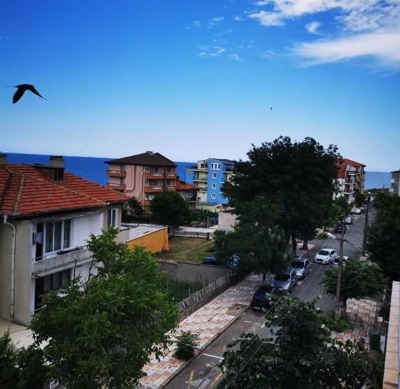 استودیوی استاندارد, Jelezchevi Guest Rooms