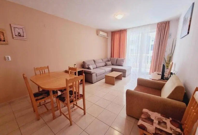 Huoneisto 1 Makuuhuone, Lazur 1 5 Apart Complex