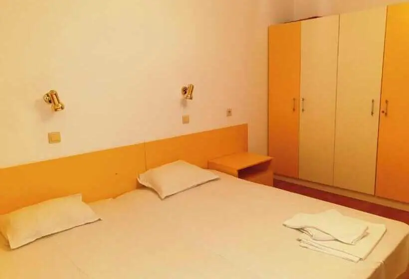 Huoneisto 1 Makuuhuone, Lazur 1 5 Apart Complex