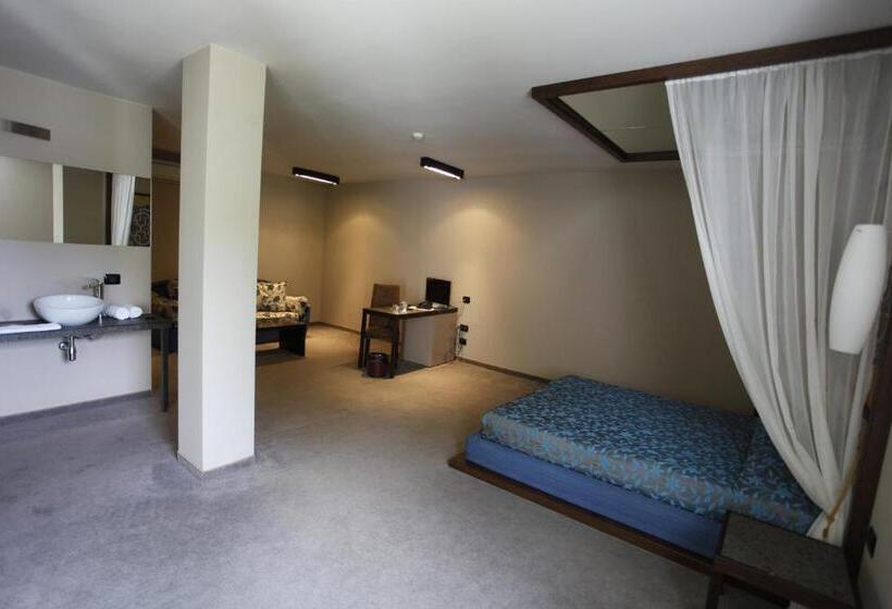 اتاق خانوادگی, Regina Maria Spa Design