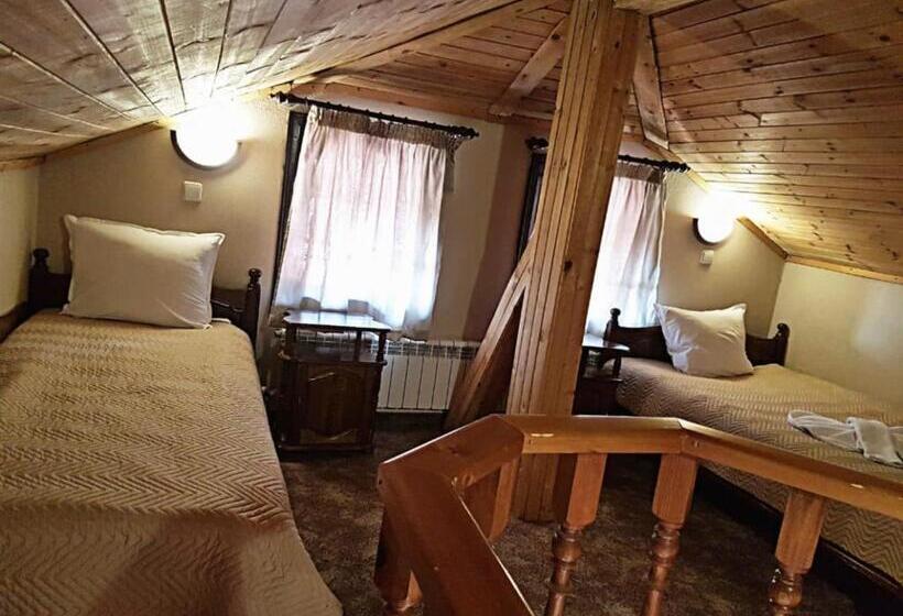 חדר דופלקס, St. George Pobedonosets