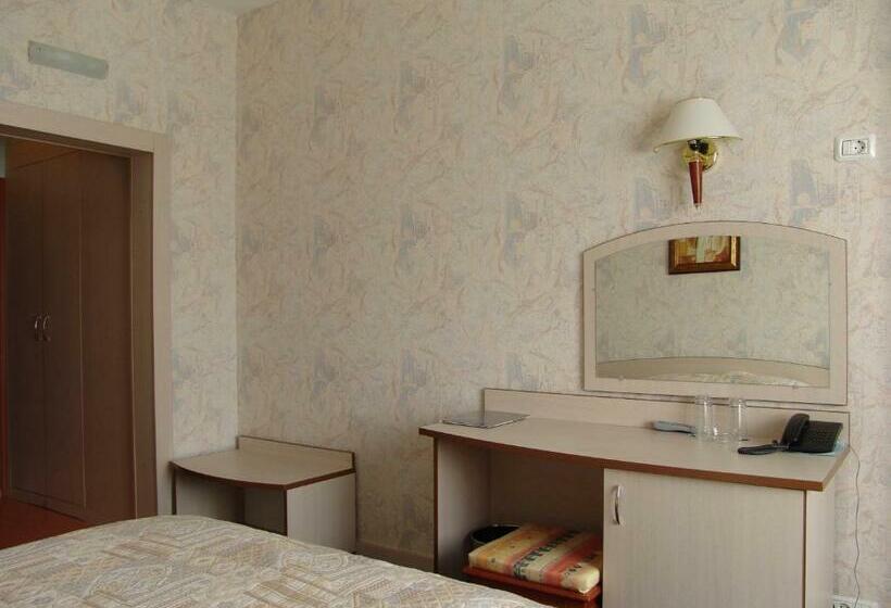 חדר סטנדרט, Zheleznik