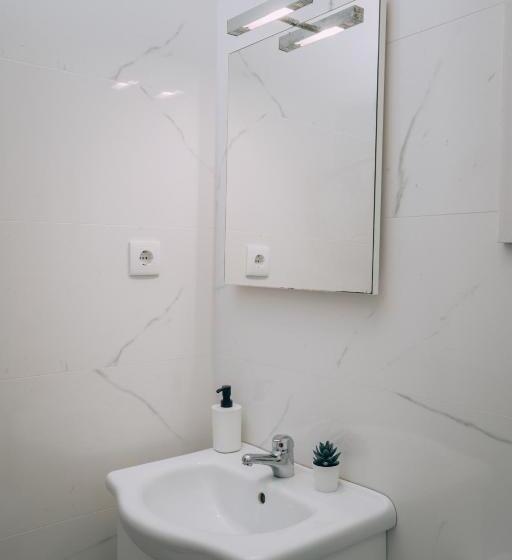 스탠다드 룸 공동 욕실, Green Coast Surf House