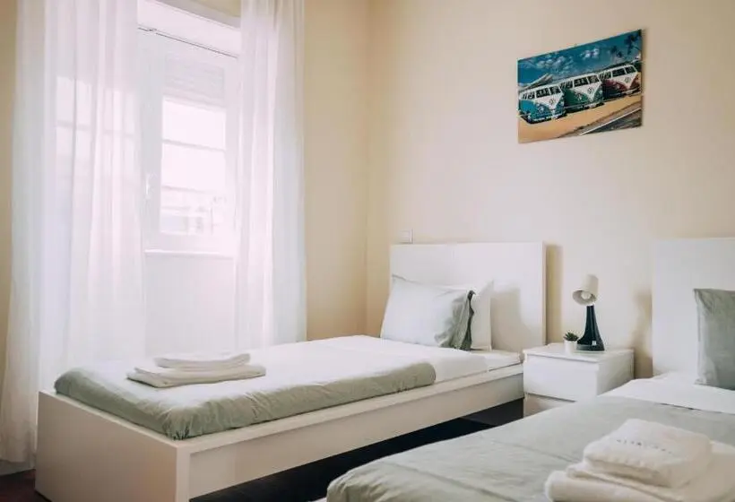 اتاق استاندارد با سرویس بهداشتی مشترک, Green Coast Surf House