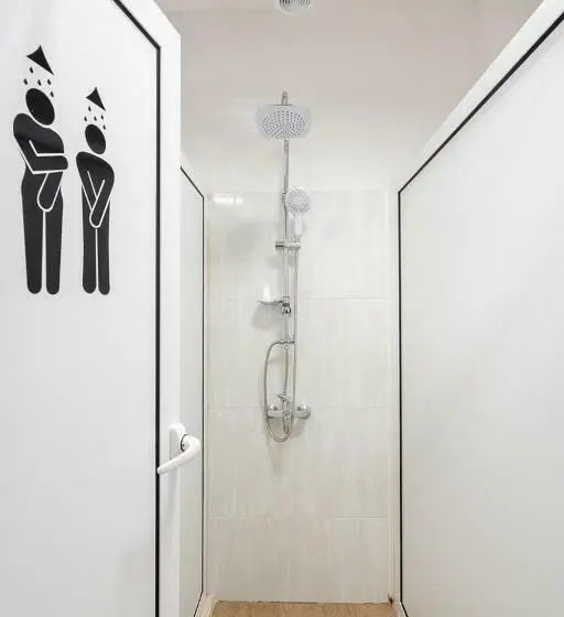 اتاق پایه با سرویس بهداشتی مشترک, Smart Hostel Sofia