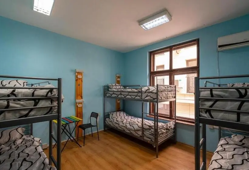 تختخواب در اتاق مشترک, Smart Hostel Sofia