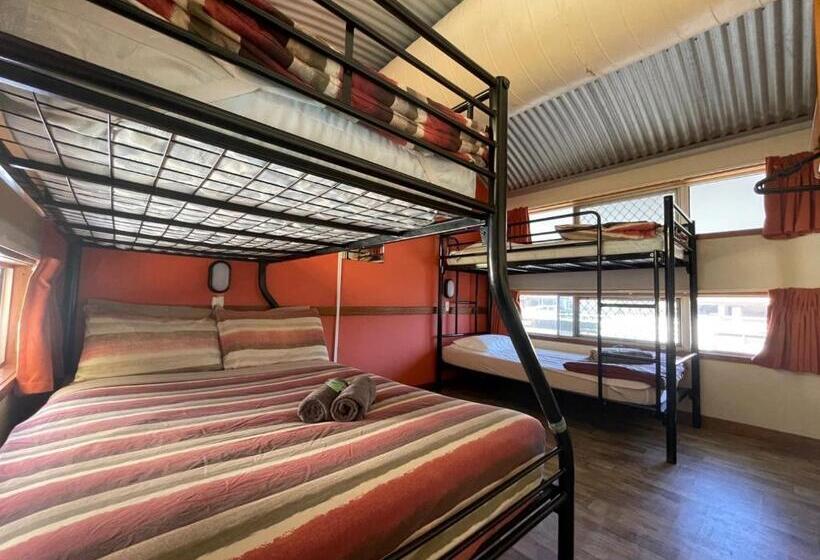 带共用浴室的标准房间, Yha Alice Springs