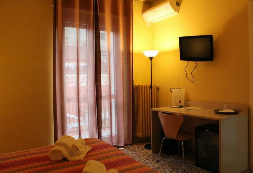 اتاق استاندارد با بالکن, Solosonno