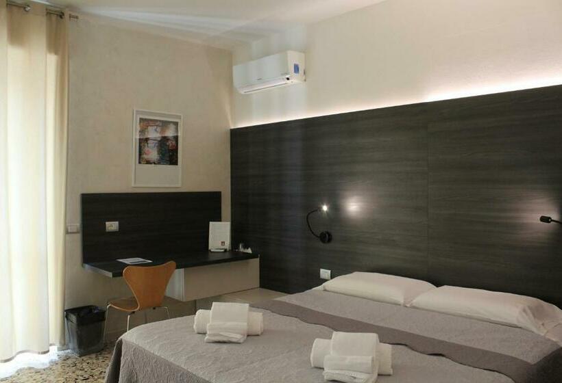 اتاق استاندارد با بالکن, Solosonno