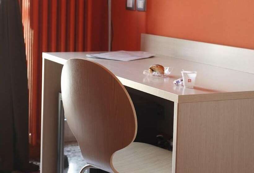 اتاق استاندارد با چشمانداز کوهستان, Solosonno