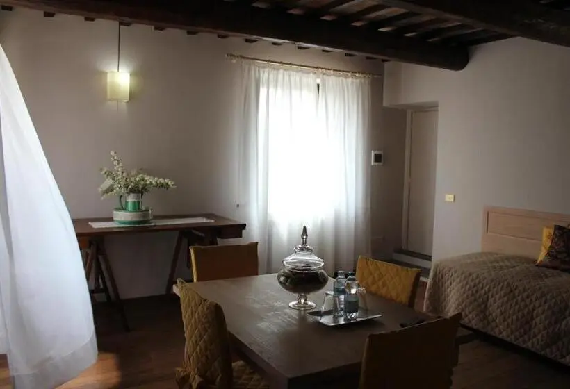 Standard Viiden Hengen Huone, Villa Collio Relais