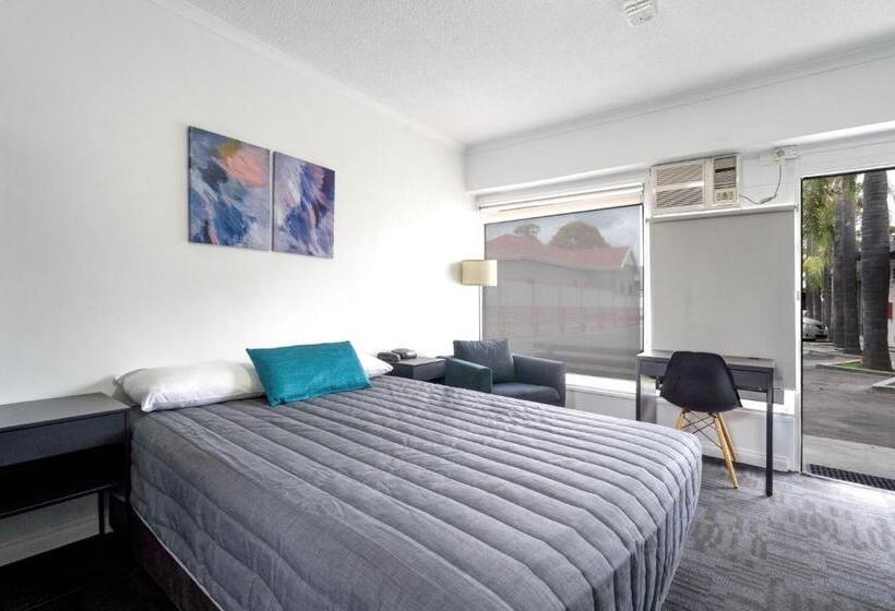 スタンダードルーム, City West Motel