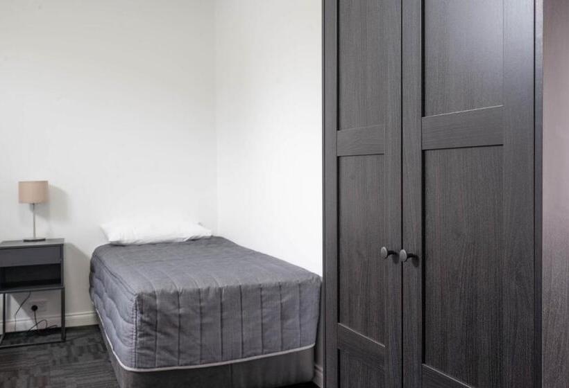 ファミリールーム, City West Motel