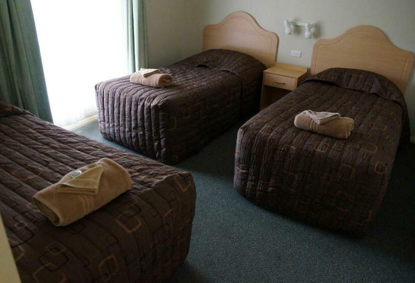 سوئیت خانواده 2 خوابه, Green Gables Motel