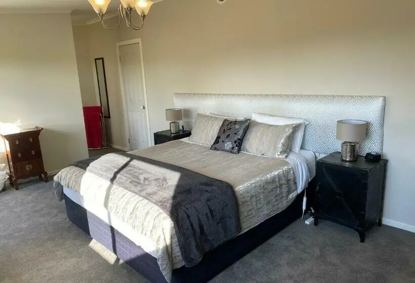 キングサイズベッドのスタンダードルーム, Harmony Bed & Breakfast