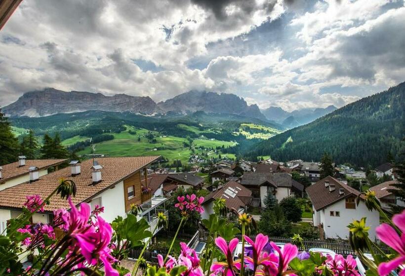 标准单人间, Ciasa Montanara