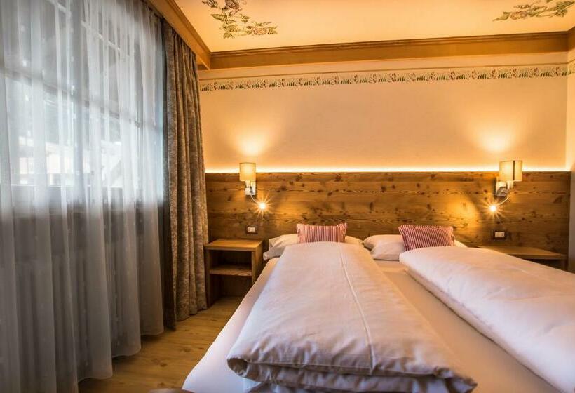 标准间, Ciasa Montanara